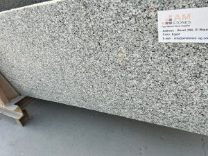 White Sfaga 1 300x225